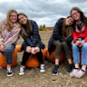 Meet your Posher, Emma